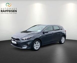 Kia Kia ceed / Ceed 1.5T 140 VISION P7 Komfort Gebrauchtwagen