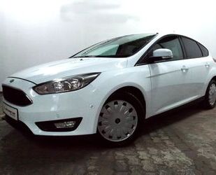 Ford Ford Focus Lim. Trend Active Park Klima Navi PDC T Gebrauchtwagen