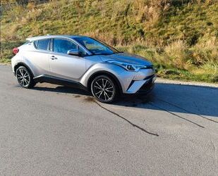 Toyota Toyota C-HR 1.8-l-VVTi Hybrid Team Deutschland Tea Gebrauchtwagen