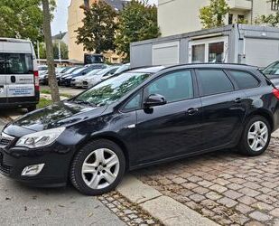 Opel Opel Astra J Sports Tourer Design Edition Gebrauchtwagen