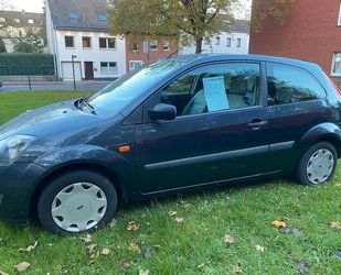 Ford Ford Fiesta 1,3 44 kW Ambiente Gebrauchtwagen