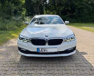 BMW BMW 520d EfficientDy.Ed Sport Line Head Up RFK Nav Gebrauchtwagen