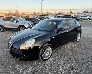 Alfa Romeo Alfa Romeo Giulietta 2.0 JTDM*Klimaautom*T-Leder*E Gebrauchtwagen