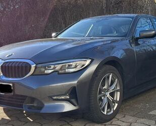 BMW BMW 320i Sport Line Automatik Sport Line Gebrauchtwagen