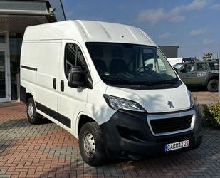 Peugeot Peugeot Boxer 335 L1H2 Klima AHK Parksensoren 3 Si Gebrauchtwagen