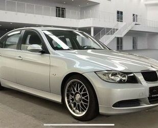 BMW BMW 320i - E90 *Aut* *Steuerkette NEU* *Felgen* Gebrauchtwagen