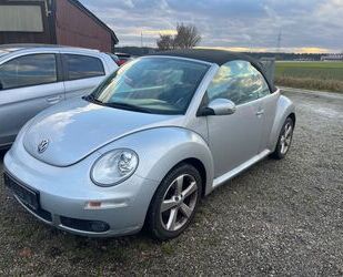 VW Volkswagen Beetle Cabrio 1.6 MPI *Vollleder*Klima Gebrauchtwagen