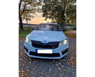 Skoda Skoda Octavia 2.0 TSI DSG RS Combi RS *Standheizun Gebrauchtwagen