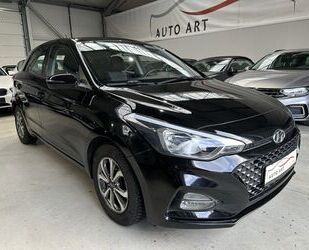 Hyundai Hyundai i20 Navi Kamera SHZ DAB CarPlay Tempomat Gebrauchtwagen