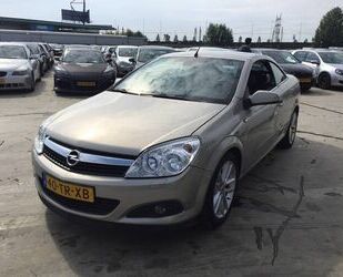 Opel Opel Astra TwinTop 1.8 Cosmo Gebrauchtwagen