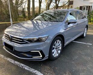 VW Volkswagen Passat Var. GTE*AHK*IQ.LED*NAV*KAM*5 J. Gebrauchtwagen