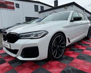 BMW BMW 530d Touring M-Sport*AHK*Panorama*Leder*DispKe Gebrauchtwagen