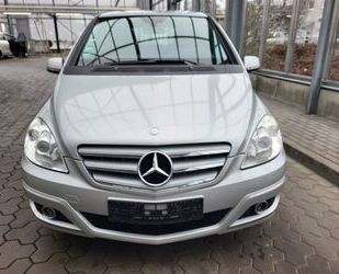 Mercedes-Benz Mercedes-Benz B 180. 1.7. BLUE EFFICIENCY. NAVI. Gebrauchtwagen