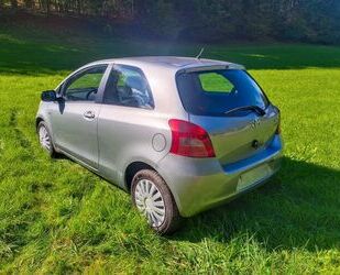 Toyota Toyota Yaris Cool 1,4-l-D-4D Cool Gebrauchtwagen