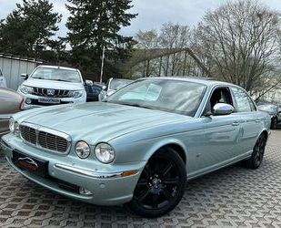 Jaguar Jaguar XJ8 V8 4.2 Executive/Leder/Navi/GSD/Xenon/ Gebrauchtwagen