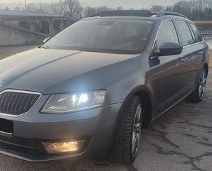 Skoda Skoda Octavia 2.0 TDI DSG Combi Panoramadach Gebrauchtwagen