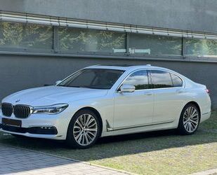 BMW BMW 750i xDrive !Vollaustattung! orig. 89 TKM! Gebrauchtwagen