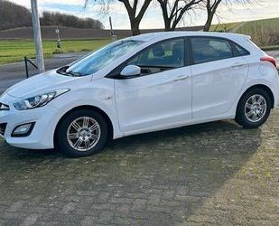 Hyundai Hyundai i30 1.6 CRDi 81kW Sondermodell, nur Langst Gebrauchtwagen