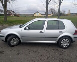 VW Volkswagen Golf 1.4 Basis Basis Gebrauchtwagen