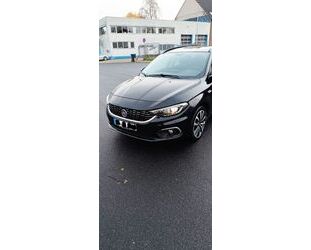 Fiat Fiat Tipo 1.6 MultiJet LOUNGE LOUNGE Gebrauchtwagen