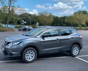 Nissan Nissan Familie Unique Qashqai 1.2 DIG-T Visia Visi Gebrauchtwagen