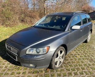 Volvo Volvo V50 Kombi 2.0 D Momentum Klima/Scheckheft Gebrauchtwagen