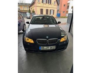 BMW BMW 325xi - Automatik - Xenon - Navigation Gebrauchtwagen