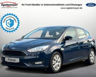 Ford Ford Focus Lim. Business AHK NAVI PDC 8 FACH KLIMA Gebrauchtwagen