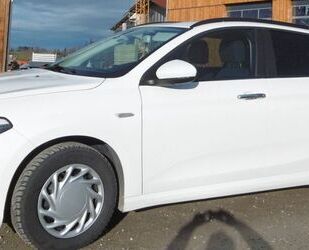 Fiat Fiat Tipo 1.4 16V LOUNGE, 1. Hd, 8-fach bereift, P Gebrauchtwagen