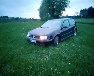 VW Volkswagen Golf 1.4 ..16V Gebrauchtwagen