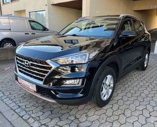 Hyundai Hyundai Tucson 1,6 T-GDI Advantage *Navi*Led*Kamer Gebrauchtwagen