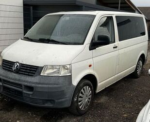 VW Volkswagen T5 Transporter Kombi/ZENTRAL/9-SITZER Gebrauchtwagen