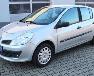 Renault Renault Clio 1.2 16V / 55kW / Tüv Neu Gebrauchtwagen