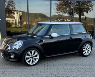 Mini MINI Mini Cooper D AUTOMATIK*PANO*LEDER*XENO*NAVI* Gebrauchtwagen