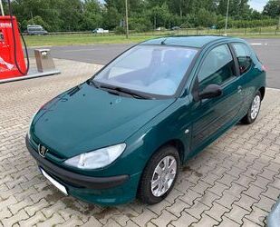 Peugeot Peugeot 206 1.1 Presence 60 Presence AU/ HU 08/202 Gebrauchtwagen