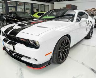 Dodge Dodge Challenger 6.4 HEMI SCAT PACK SRT Gebrauchtwagen