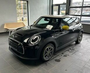 Mini MINI Cooper SE Black Perl Light Checquered Gebrauchtwagen