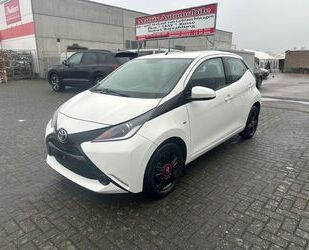 Toyota Toyota Aygo AYGO x,Klima Euro6b,64km ,Tüv 10,2025 Gebrauchtwagen