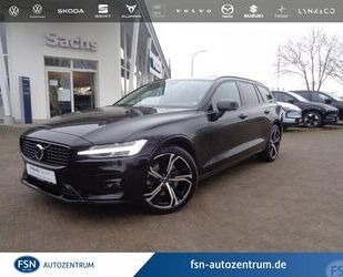 Volvo Volvo V60 B4 Diesel Plus Dark Standheizung Panoram Gebrauchtwagen