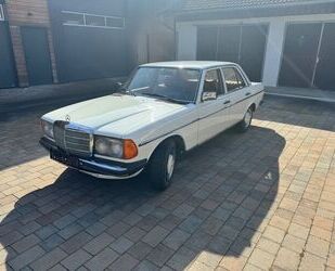 Mercedes-Benz Mercedes-Benz W123 230 1.Hand Gebrauchtwagen