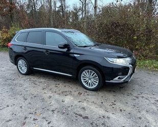 Mitsubishi Mitsubishi Outlander 2.4 PHEV Top 4WD Plug-In Mo Gebrauchtwagen