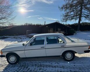 Mercedes-Benz Mercedes-Benz 300D W123 aus 1.Hand, rostfrei, 138 Gebrauchtwagen