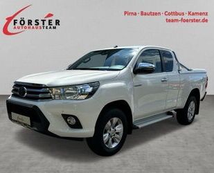 Toyota Toyota Hilux 2.4 4x4 Extra Cab Meister *PDC*KAMERA Gebrauchtwagen