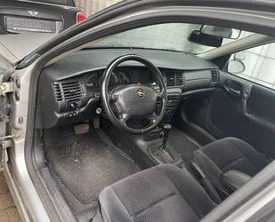 Opel Opel Vectra 2.2 16V Elegance Elegance Gebrauchtwagen