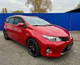 Toyota Toyota Auris Touring Sports Touring Sports 2,0-l-D Gebrauchtwagen