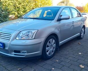 Toyota Toyota Avensis 2.0 Sol Liftback*TÜV 05/2025* Gebrauchtwagen