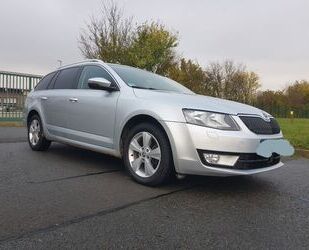 Skoda Skoda Octavia 2.0 TDI DSG Style Combi Standheizung Gebrauchtwagen