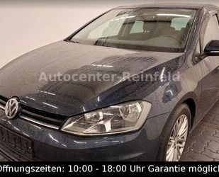 VW Volkswagen Golf VII Lim. Cup BMT*NAVI*PDC(V+H)*Par Gebrauchtwagen