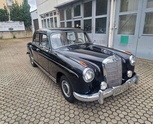 Mercedes-Benz 220 Gebrauchtwagen