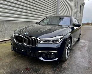 BMW BMW 750i xDrive M Paket Sitzbelüftung SoftClose Gebrauchtwagen